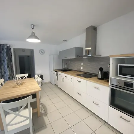 Maison Renovee Avec Cuisine Equipee A - Fr-1-541-148 度假居 拉罗什波赛